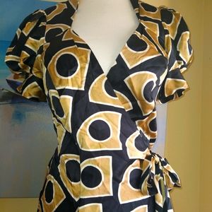 Diane von furstenburg retro print wrap top S